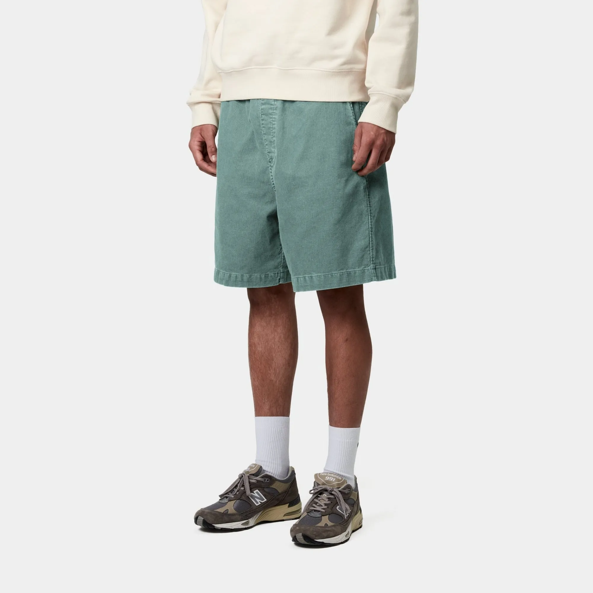 Reynold Corduroy Short | Silver Pine (dusky washed)