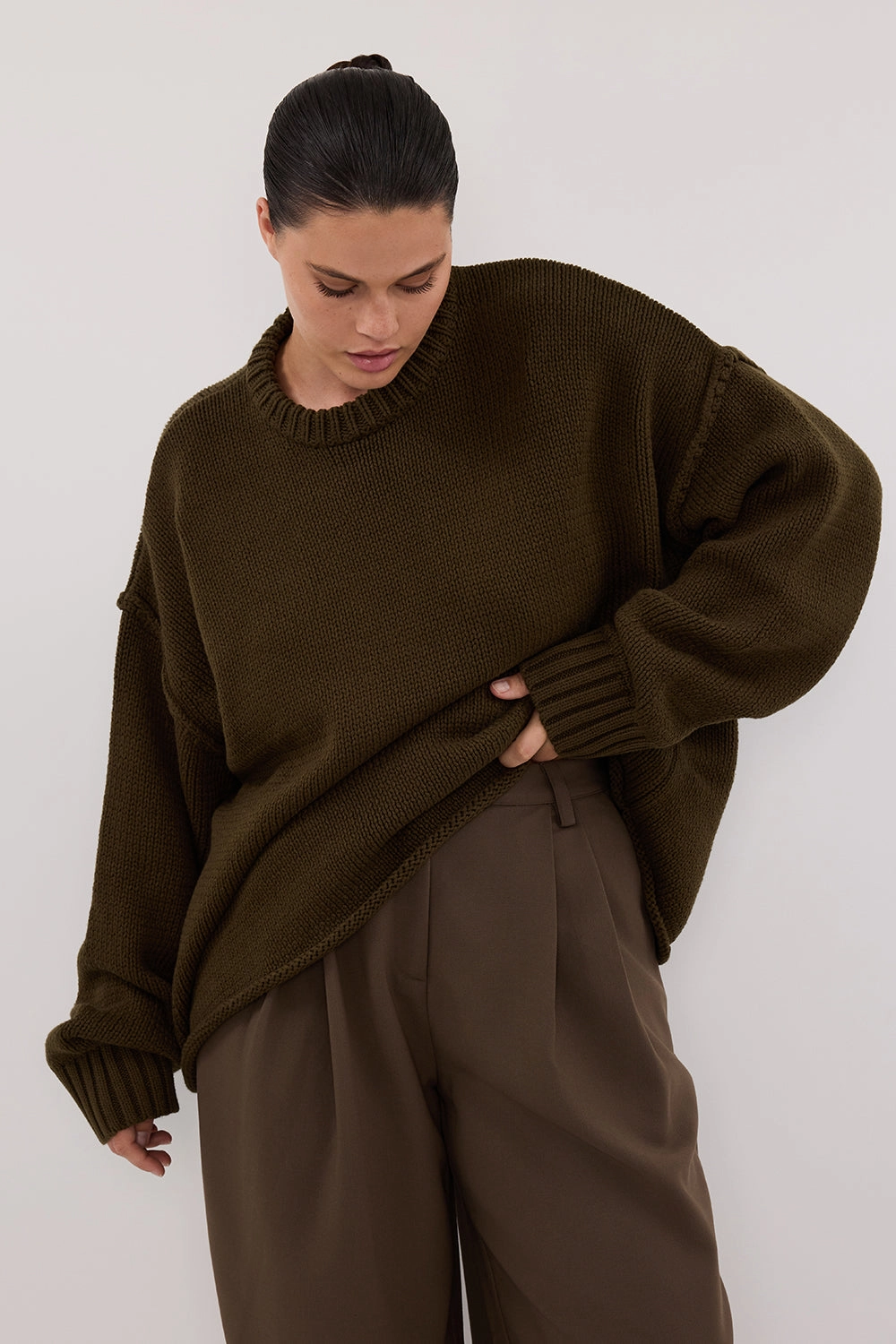 ROY OLIVE LONGLINE KNIT JUMPER