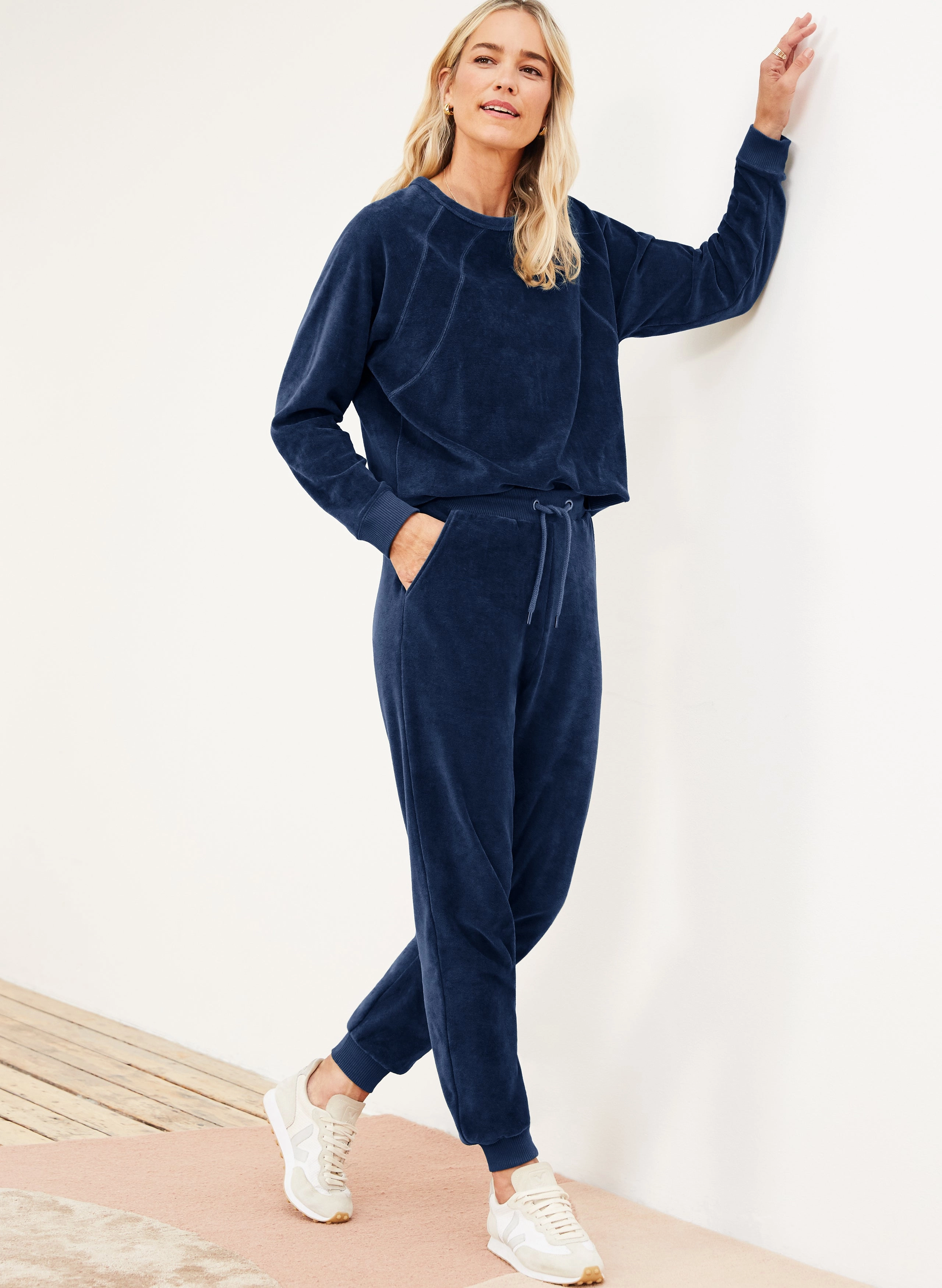 Siobahn Velour Organic Sweatshirt