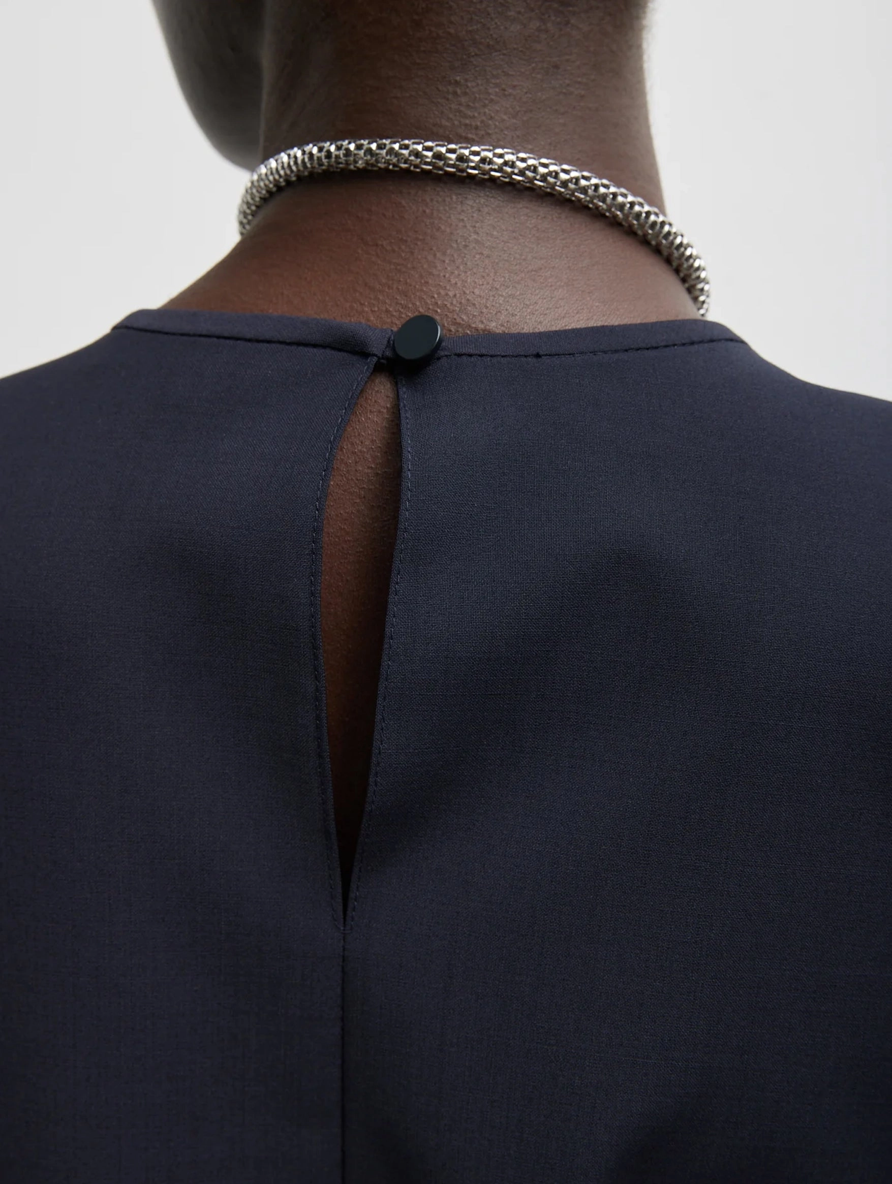 Tropical Wool Tie Front T-Shirt in Navy