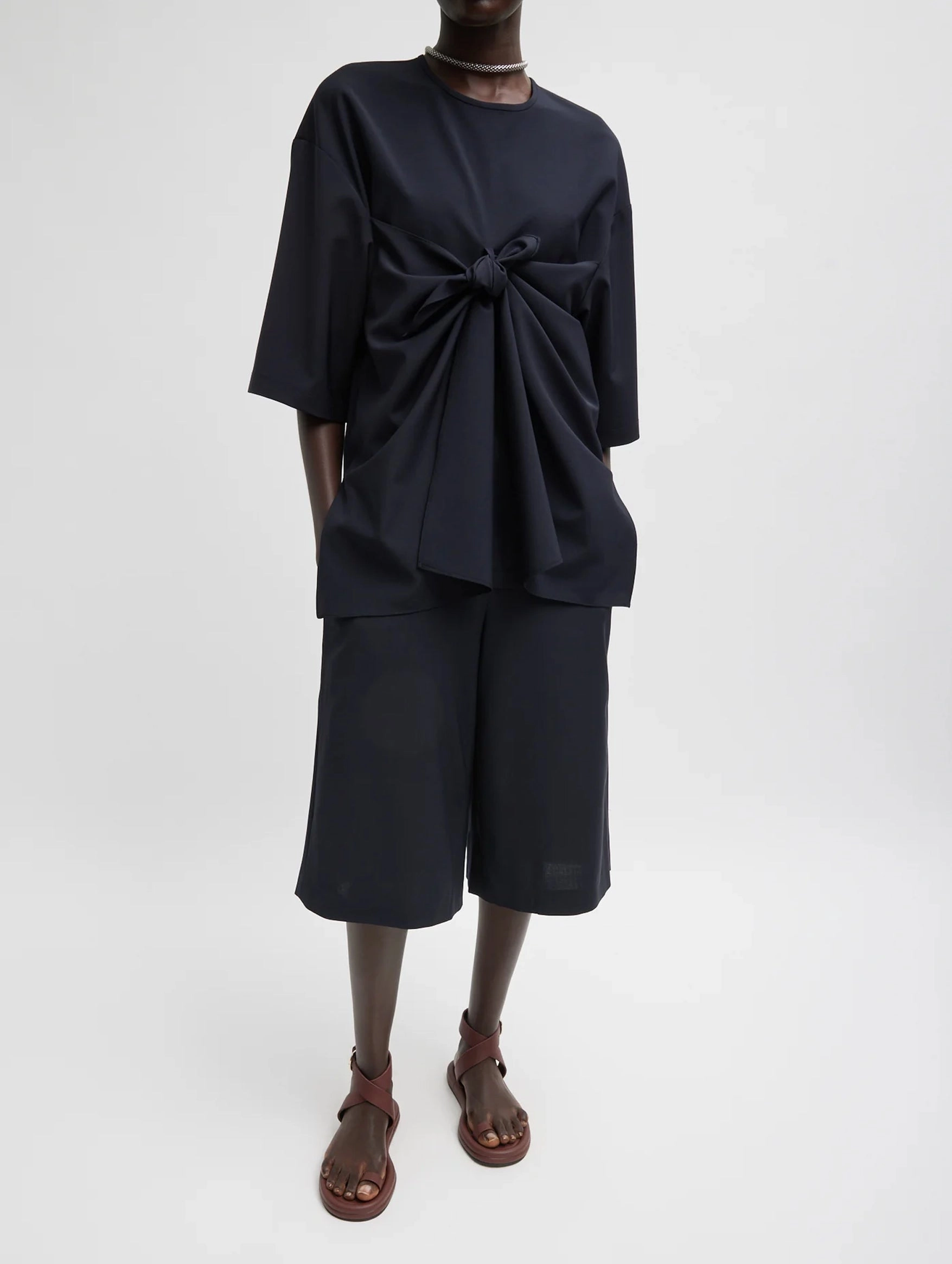 Tropical Wool Tie Front T-Shirt in Navy