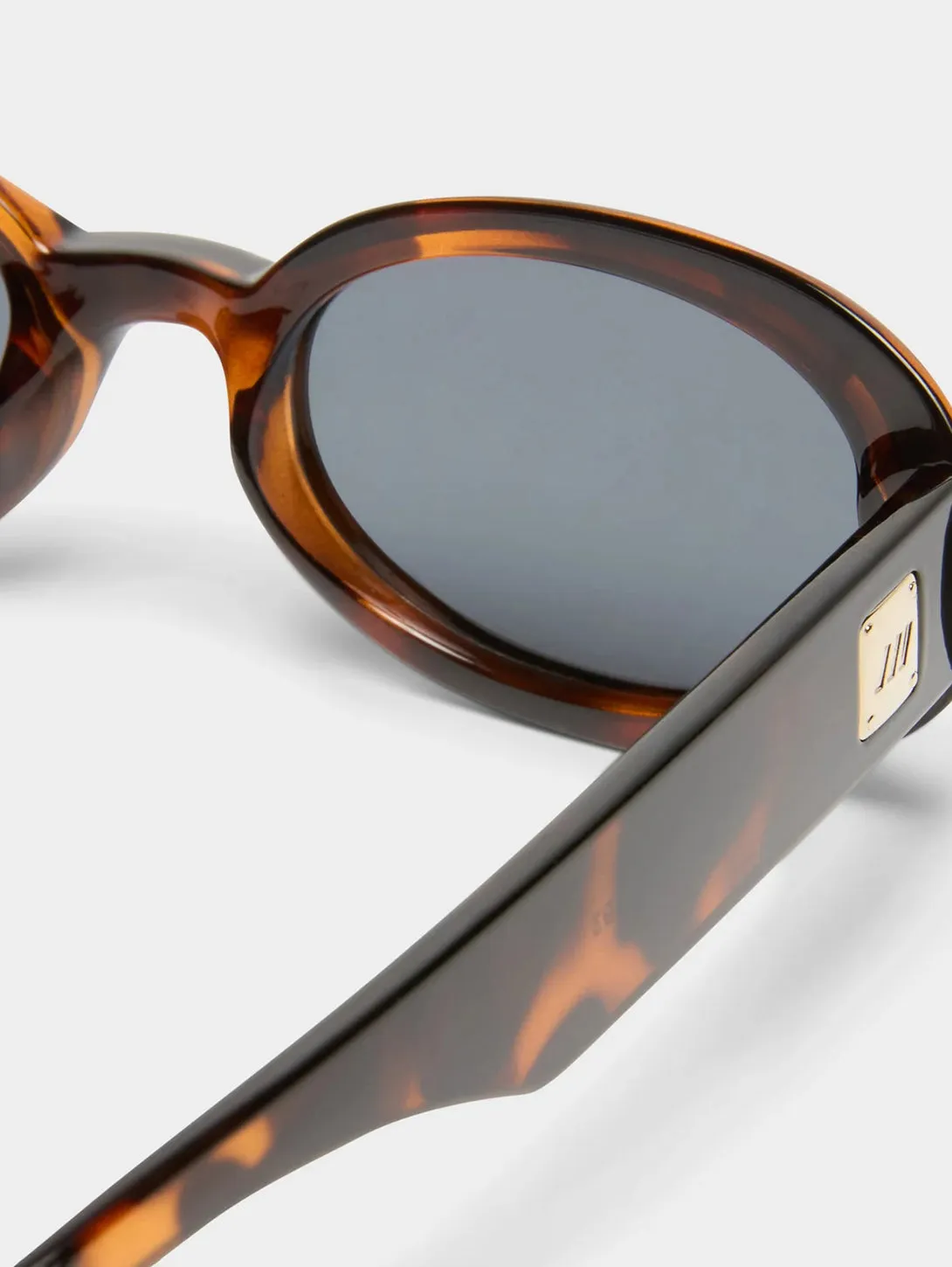 Work It! Sunglasses - Dark Tort